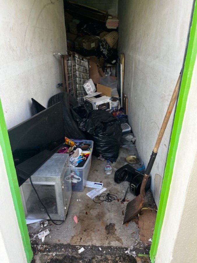 7 x 20 storage unit in Fort Lauderdale, FL