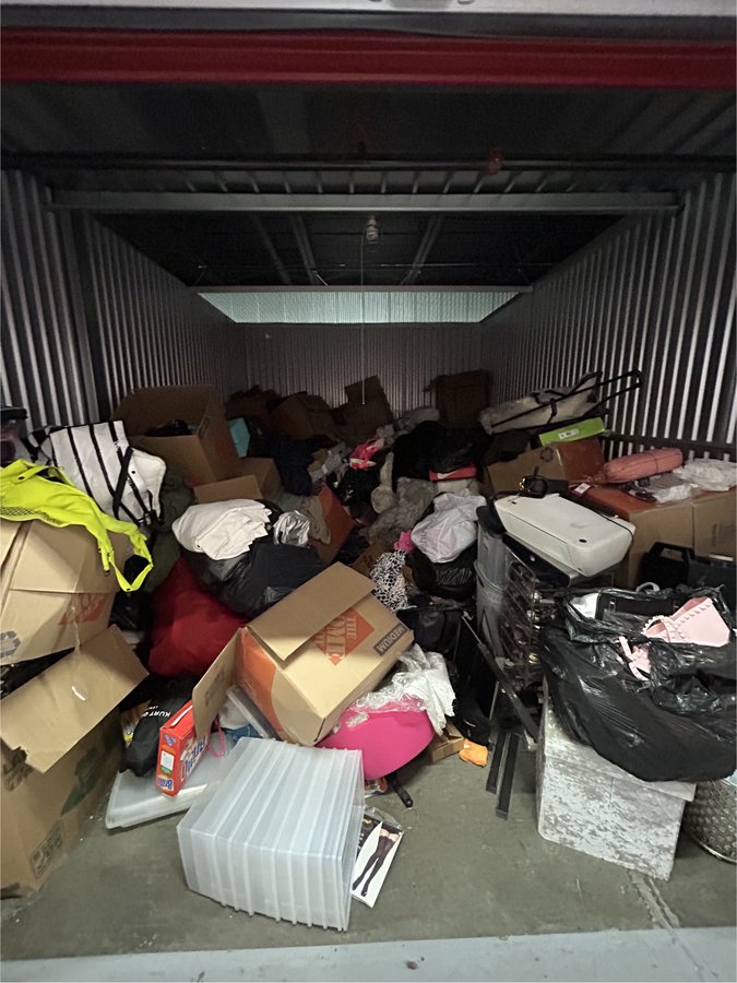 10 x 15 storage unit in Bronx, NY