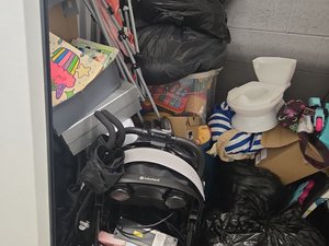 10 x 5 storage unit in Baltimore, MD