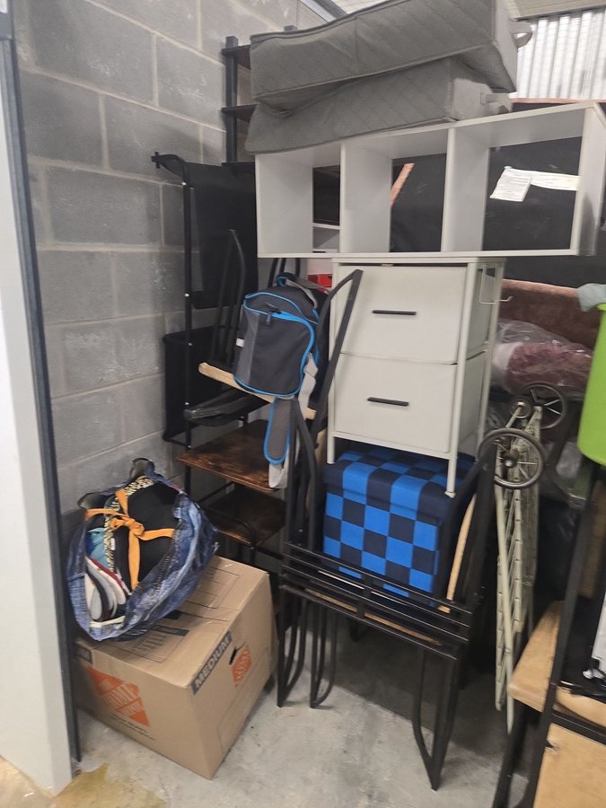 7 x 10 storage unit in Baltimore, MD