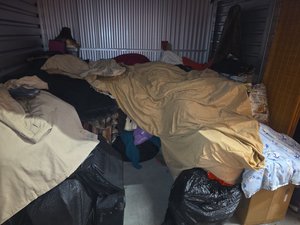 10 x 10 storage unit in Burlingame, CA