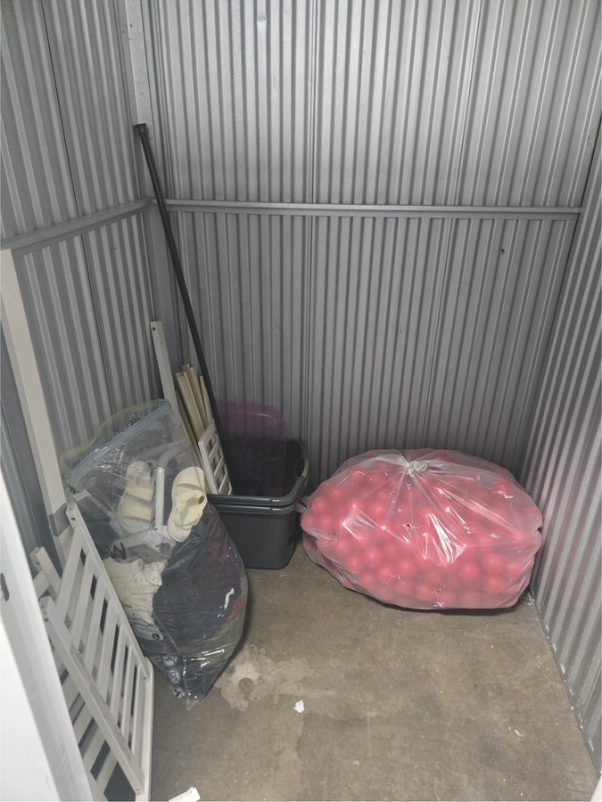 5 x 5 storage unit in Bronx, NY