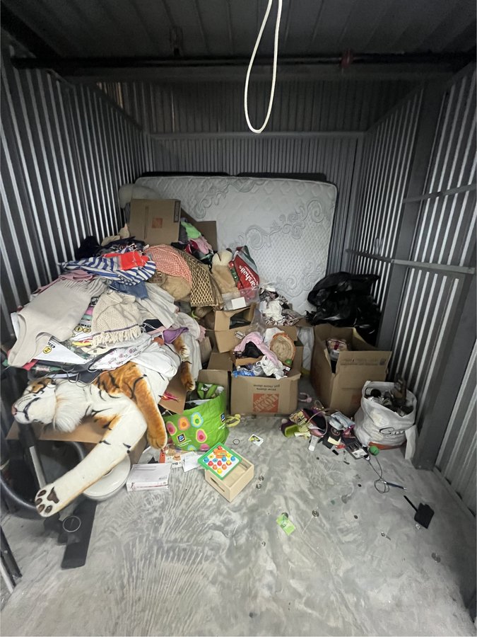 8 x 9 storage unit in New York, NY