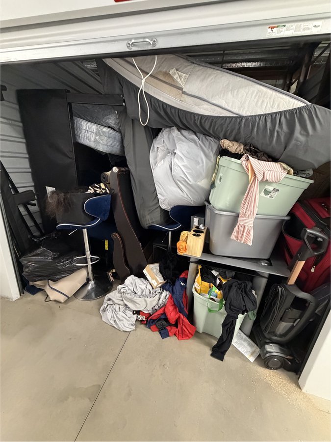 10 x 10 storage unit in Atlanta, GA