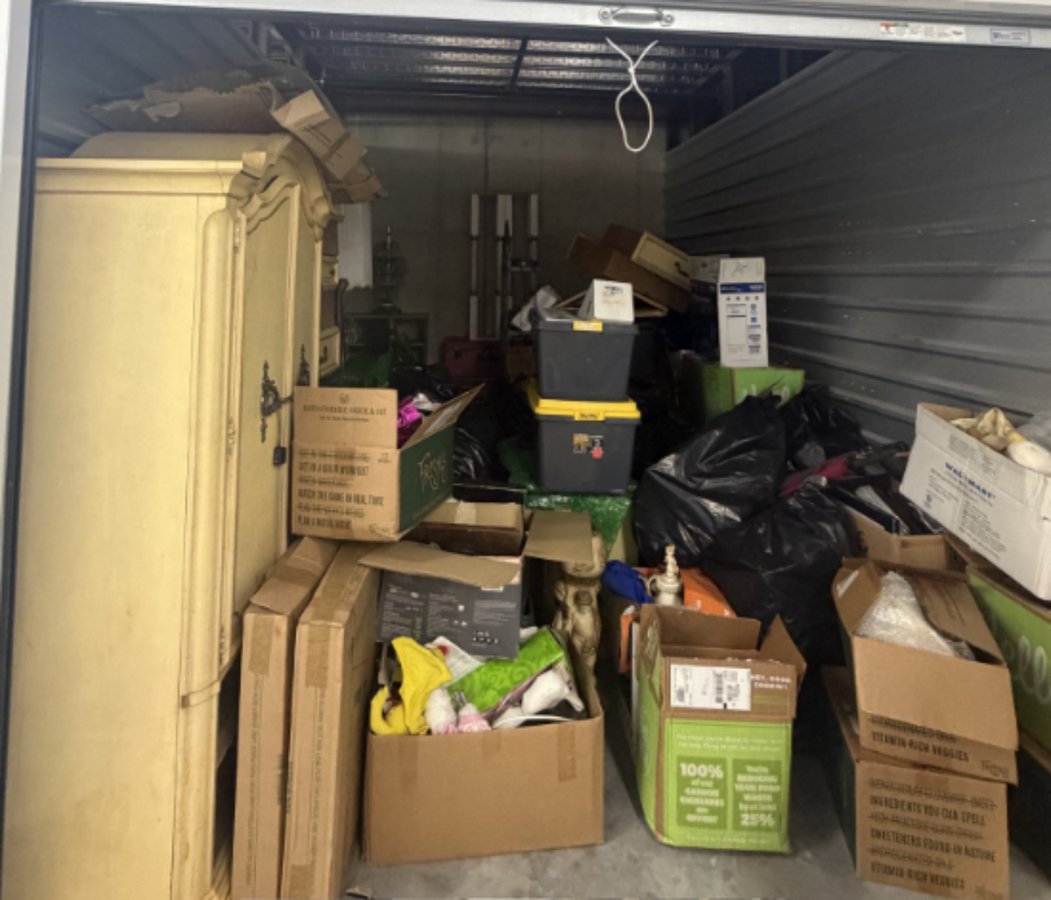 10 x 15 storage unit in Atlanta, GA