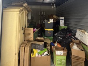 10 x 15 storage unit in Atlanta, GA