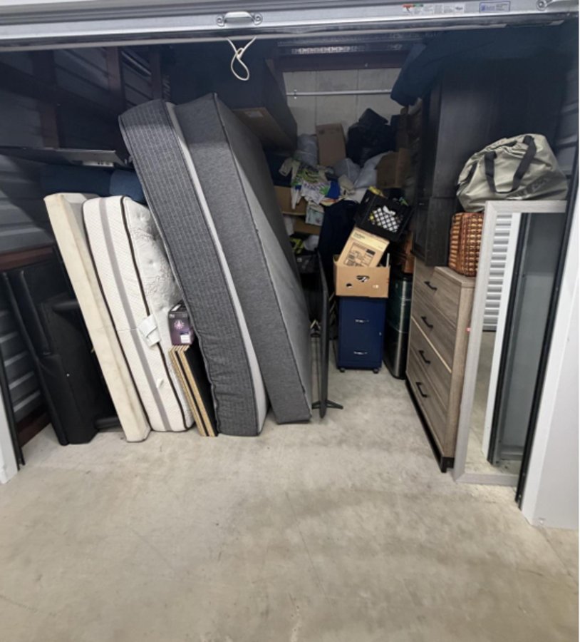10 x 10 storage unit in Atlanta, GA