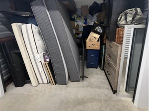 10 x 10 storage unit in Atlanta, GA