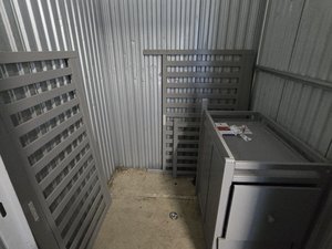 5 x 5 storage unit in Takoma Park, MD