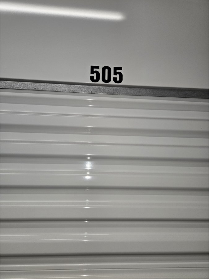 4 x 4 storage unit in Santa Monica, CA