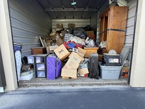 10 x 15 storage unit in Victorville, CA
