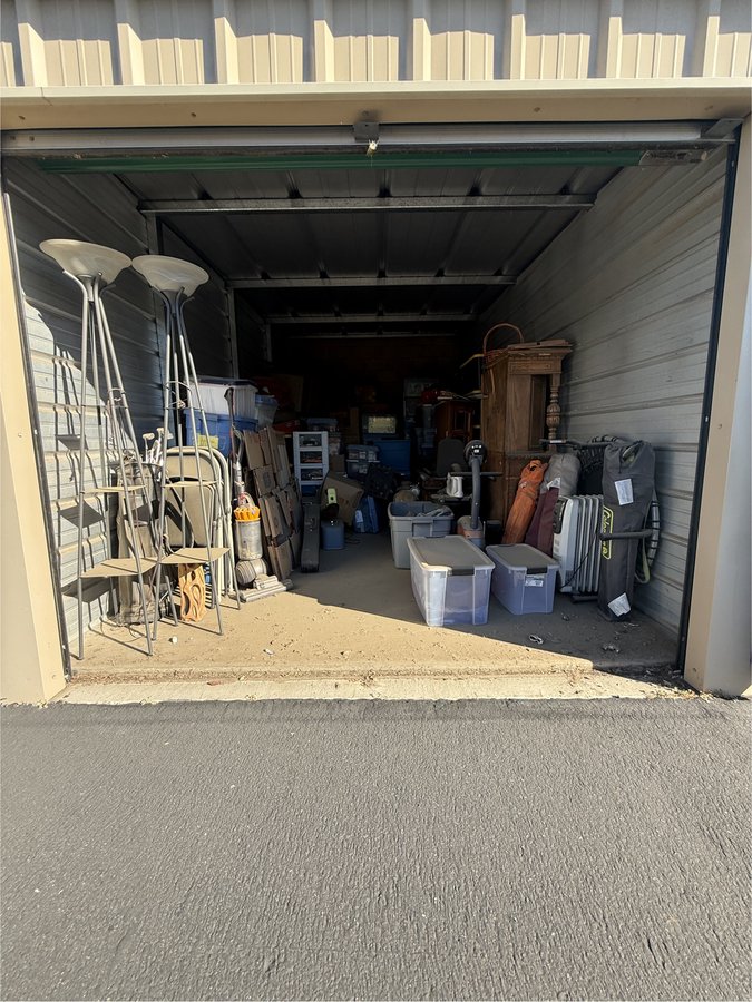 10 x 20 storage unit in Victorville, CA