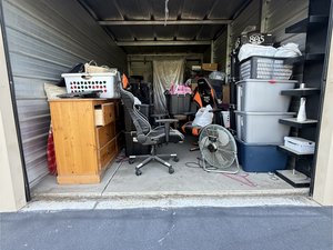 10 x 20 storage unit in Victorville, CA
