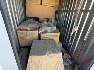 5 x 10 storage unit in Victorville, CA