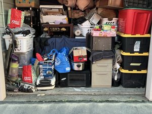 10 x 10 storage unit in Lodi, CA