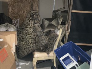 10 x 10 storage unit in Pacoima, CA
