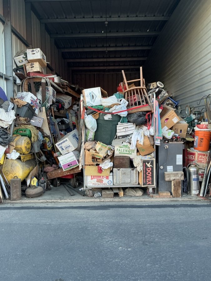 14 x 40 storage unit in Lodi, CA