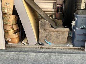 10 x 10 storage unit in Lodi, CA