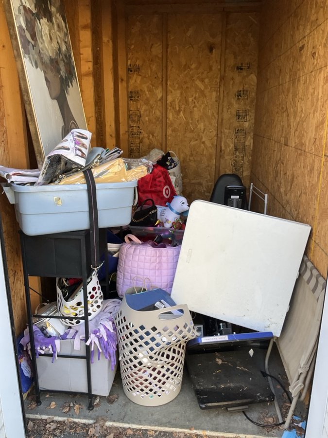 5 x 10 storage unit in Indianapolis, IN