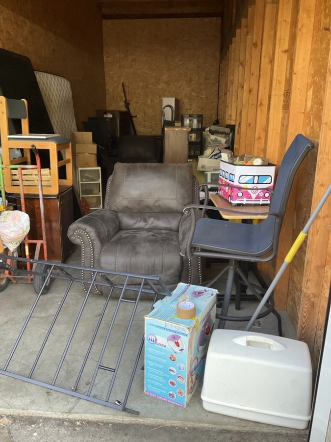 10 x 30 storage unit in Indianapolis, IN