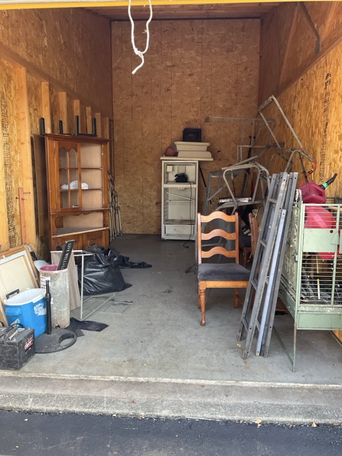 10 x 20 storage unit in Indianapolis, IN