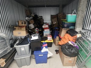 10 x 15 storage unit in Newark, NJ