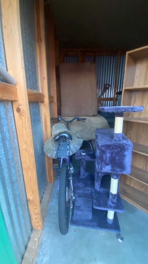 10 x 10 storage unit in Sedro Woolley, WA