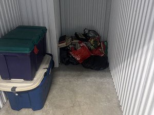 5 x 10 storage unit in Mt Vernon, NY