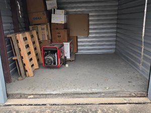10 x 10 storage unit in Houston, TX
