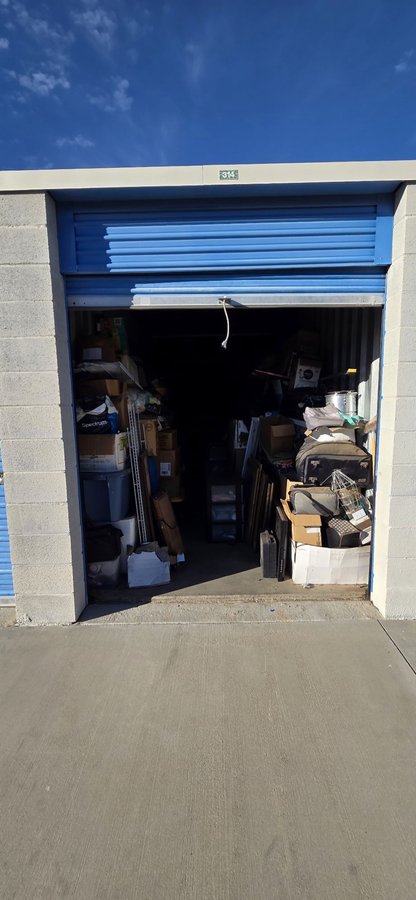 8 x 30 storage unit in Victorville, CA
