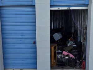 10 x 15 storage unit in Victorville, CA