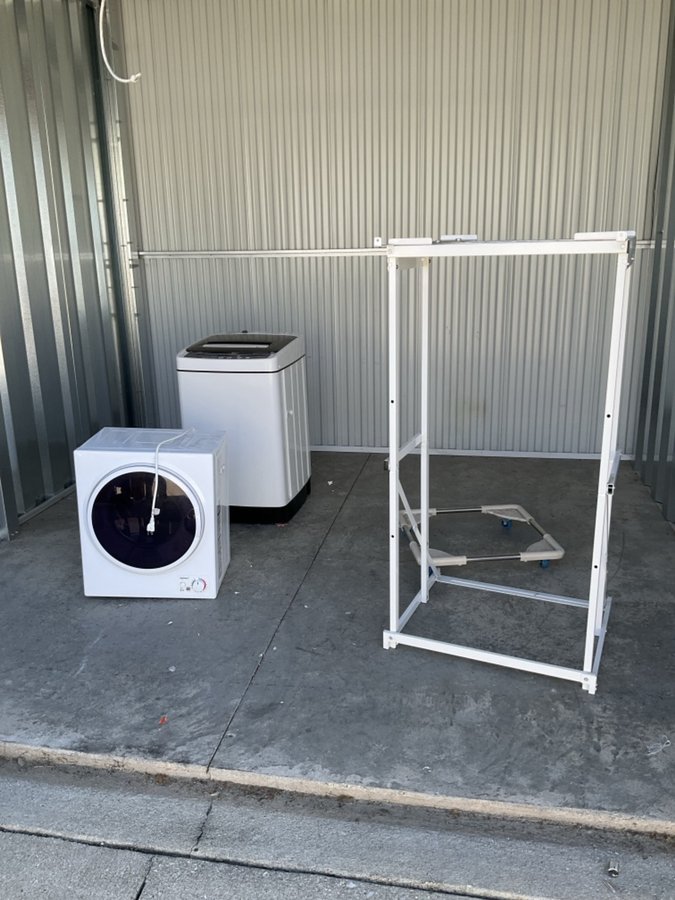 10 x 10 storage unit in Indianapolis, IN