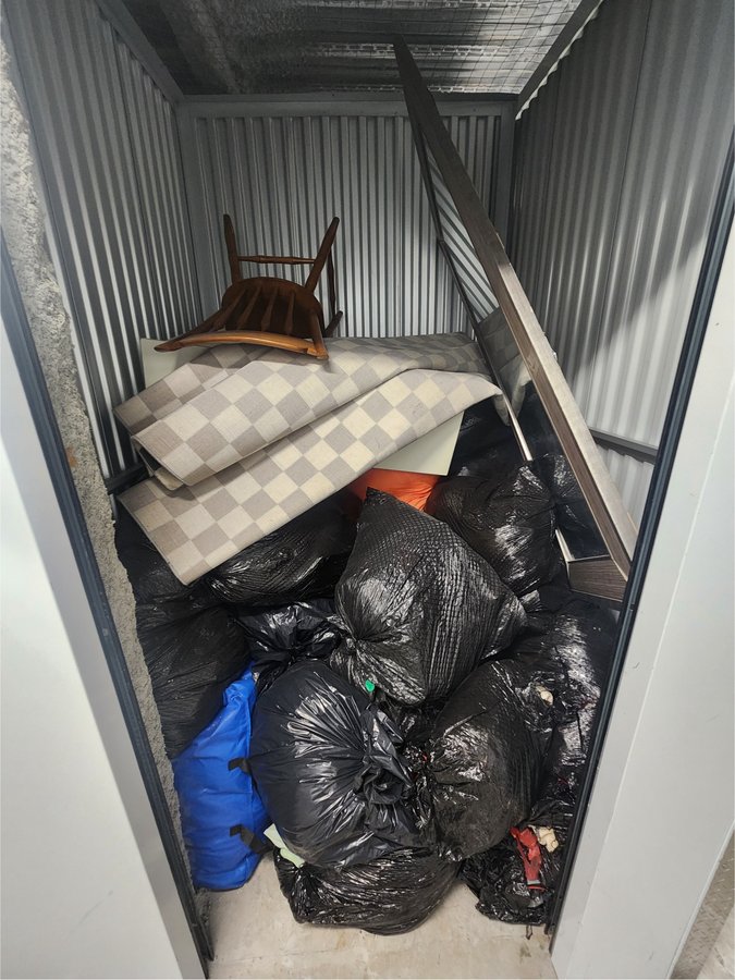 5 x 5 storage unit in Newark, NJ