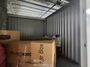 5 x 5 storage unit in Newark, NJ