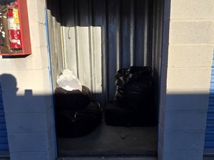 5 x 5 unit in Victorville