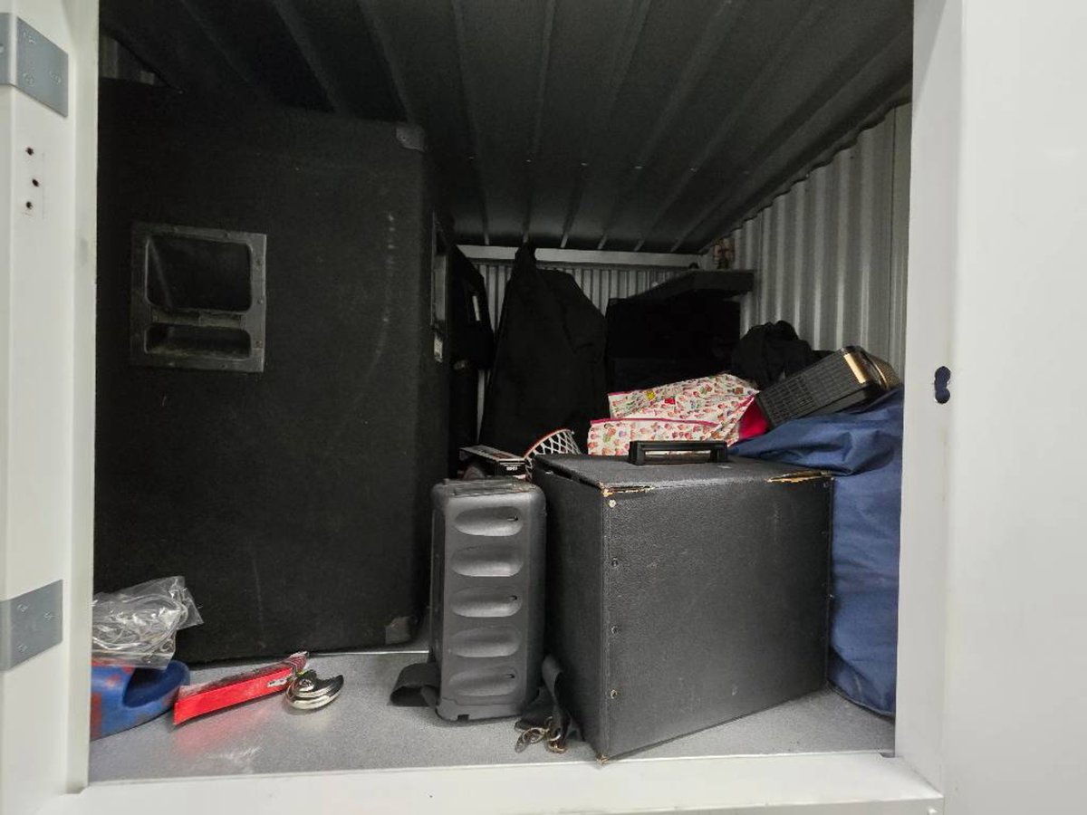 5 x 5 storage unit in Los Angeles, CA