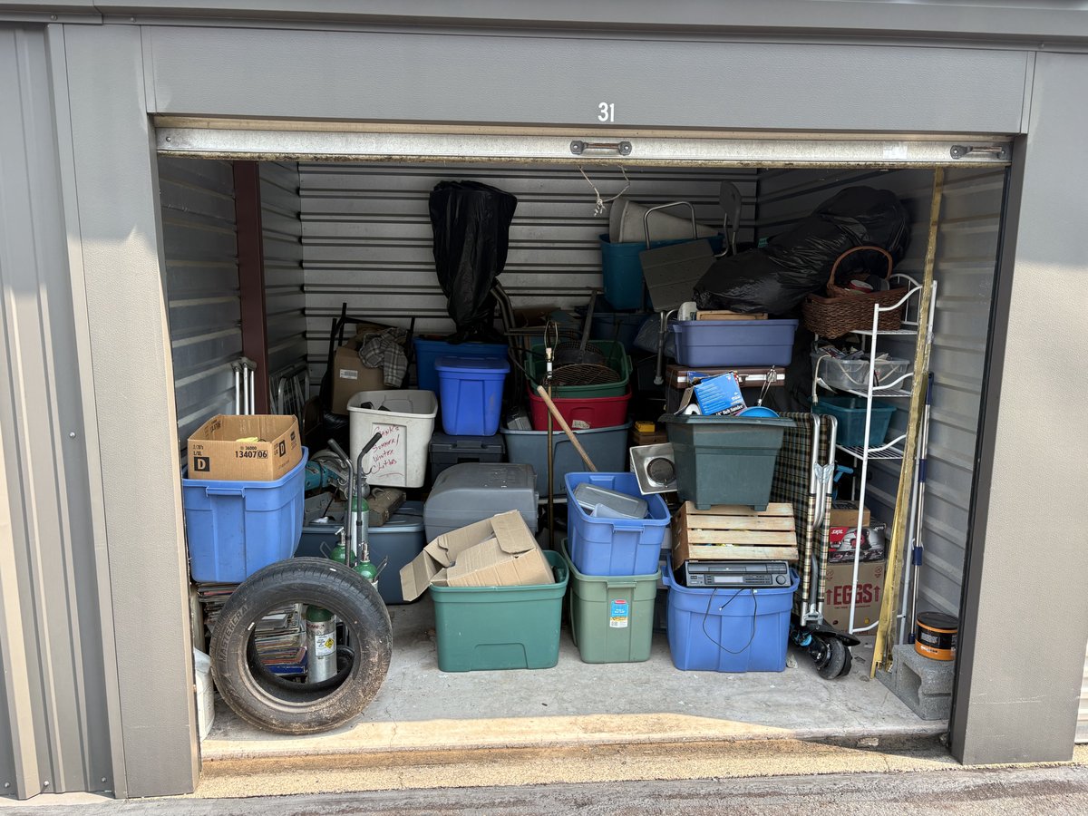 10 x 10 storage unit in Pocono Lake, PA