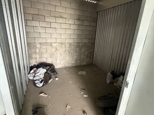 10 x 10 storage unit in Victorville, CA