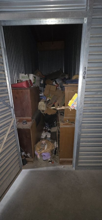 5 x 15 storage unit in Victorville, CA