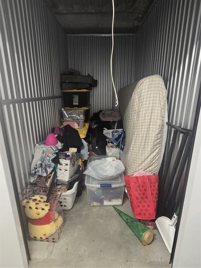 5 x 10 storage unit in Escondido, CA