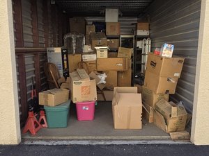 10 x 20 storage unit in Apple Valley, CA