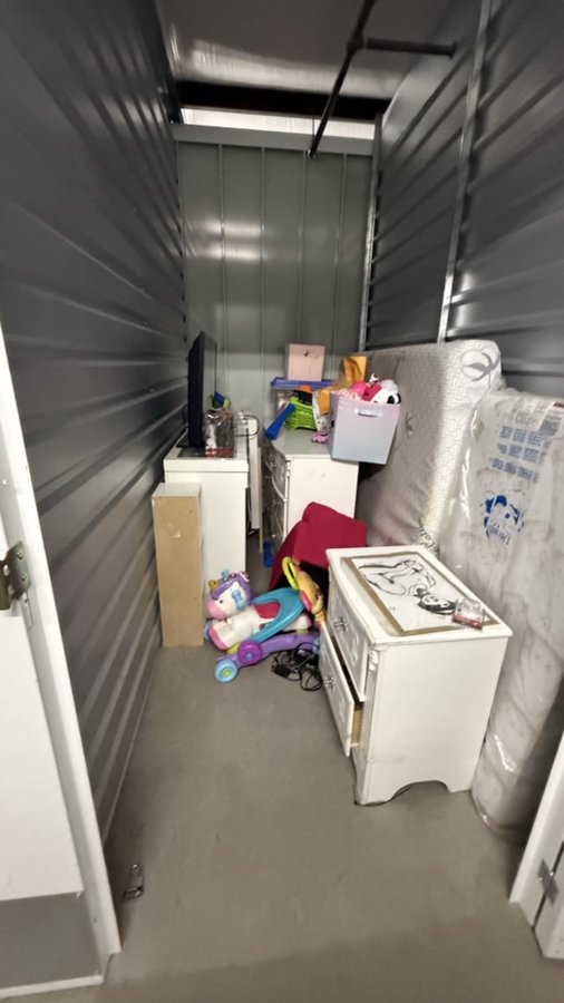 5 x 10 storage unit in Apple Valley, CA
