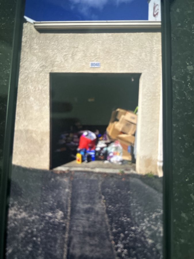 10 x 15 storage unit in Apple Valley, CA