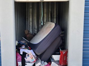 5 x 10 storage unit in Victorville, CA