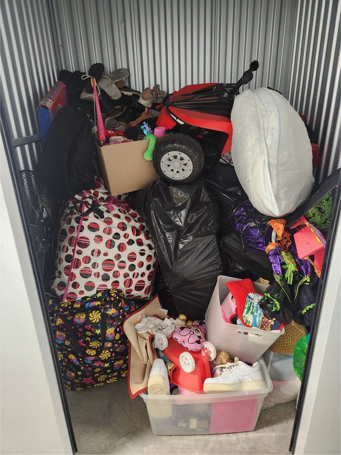 5 x 5 storage unit in Newark, NJ