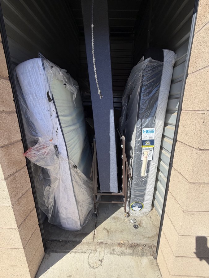 5 x 10 storage unit in Upland, CA