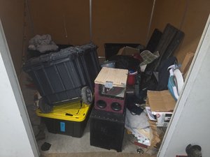 10 x 10 storage unit in Alameda, CA