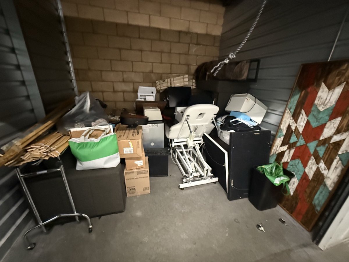 10 x 10 storage unit in Upland, CA