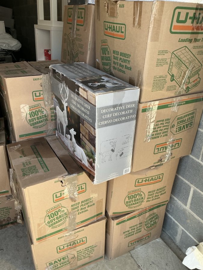 10 x 30 storage unit in Alexandria, VA