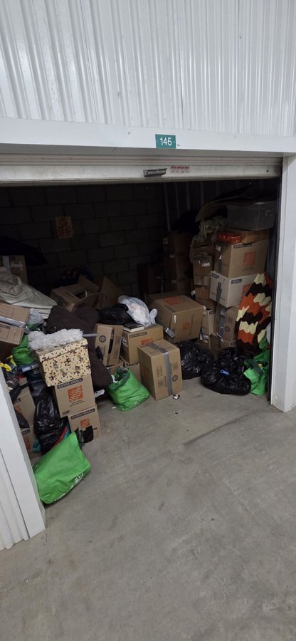 10 x 10 storage unit in Apple Valley, CA